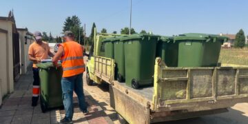 Cabrerizos inicia la segunda fase del reparto de contenedores de residuos vegetales a los vecinos