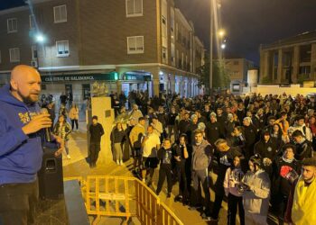 El ‘survival zombie’ vuelve a Carbajosa para divertir y aterrorizar a medio millar de personas