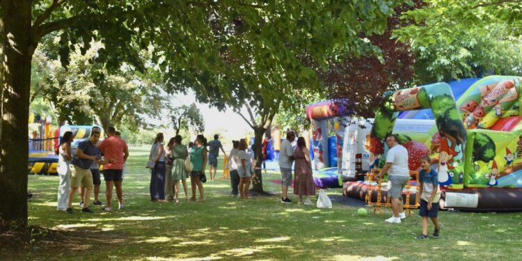 Carbajosa celebra con hinchables y grandes juegos infantiles el segundo día de sus fiestas de San Roque