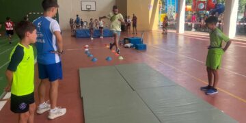 Pequeños campeones en la VII Olimpiada de Atletismo de las fiestas de Castellanos