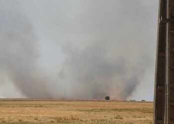 Continúa el devastador incendio entre Martín de Yeltes, La Fuente de San Esteban y Boada