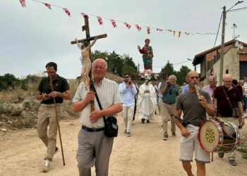 Mozodiel de Sanchíñigo celebra las Fiestas de El Salvador con el XXVIII Campeonato de Lanzamiento de Azada