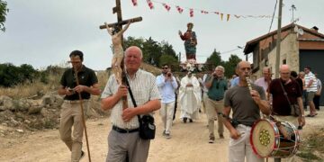 Mozodiel de Sanchíñigo celebra las Fiestas de El Salvador con el XXVIII Campeonato de Lanzamiento de Azada
