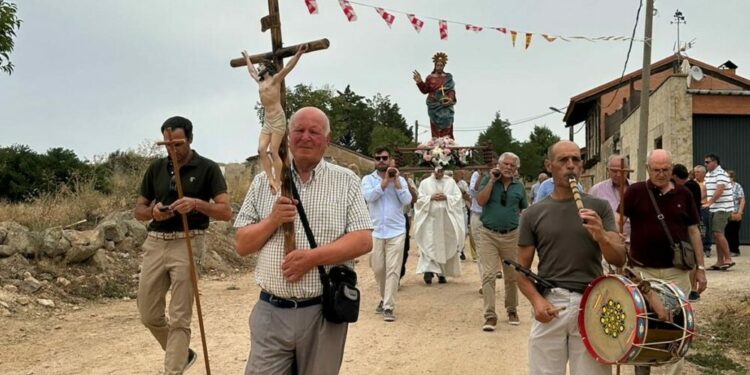 Mozodiel de Sanchíñigo celebra las Fiestas de El Salvador con el XXVIII Campeonato de Lanzamiento de Azada