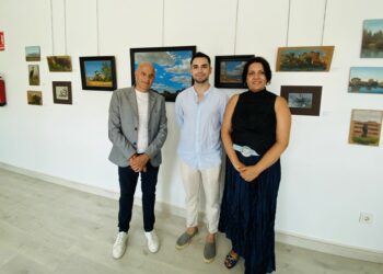 El artista salmantino Álvaro Martín llena la Sala Protagonistas con obras del río Tormes y sus orillas