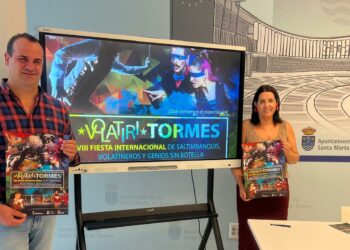 Espectáculos gratuitos y un único escenario en la Plaza de España para 490 personas, novedades de ‘Volatiritormes’ 2025