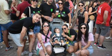 El último tardeo de las fiestas se une a la esperada parrillada con 400 personas en una jornada de convivencia y buen ambiente en Santa Marta