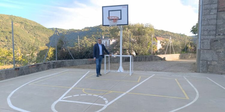 El Ayuntamiento de San Esteban invierte 75.000€ para completar el acondicionamiento del colegio