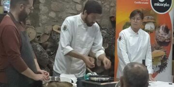 La Escuela de Hostelería de Santa Marta presente en los talleres de cocina micológica