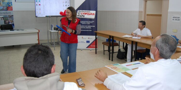 Cruz Roja en Santa Marta organiza un curso de ‘Asistente personal’ para impulsar la inserción laboral