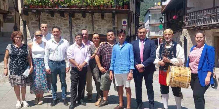 San Esteban de la Sierra presenta un completo programa para sus esperadas Fiestas del Cristo 2025