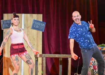 ‘Volatiritormes’ abarrota de nuevo la carpa de Santa Marta con el show ‘La Frutería’