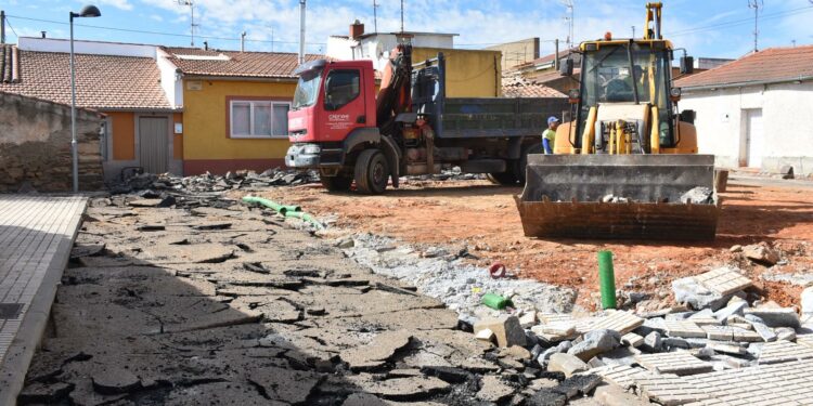 Arranca la conversión de la plaza Mingo en un nuevo espacio peatonal en Doñinos