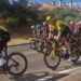 Animación ciudadana en el rápido paso de los ciclistas de la Vuelta a España por Salamanca