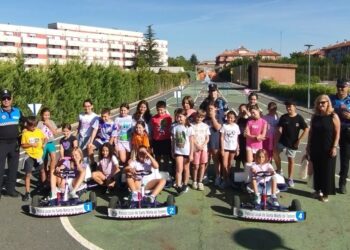 Más de 60 escolares de Santa Marta inauguran la Semana de la Movilidad con los karts en el circuito infantil de tráfico