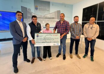 Santa Marta entrega a ‘La Sonrisa de M4ría’ los 2.379€ recaudados en ‘El Toro’ de las fiestas