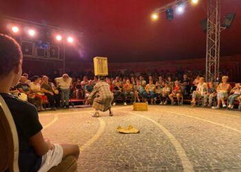 ‘Volatiritormes’ cierra el telón con un nuevo lleno absoluto con los equilibrios y expresiones faciales de ‘Calor’