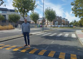 Santa Marta instala 11 reductores de velocidad para reforzar la seguridad vial en La Fontana