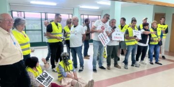 La plataforma ‘Cuidamos Villamayor’ impugnará la modificación urbanística aprobada por Doñinos que «aumentará la producción y los problemas de olores» de la fábrica de grasas