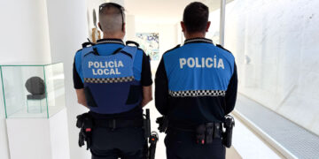 Santa Marta, municipio pionero de la provincia en la formación e incorporación de dispositivos táser para la Policía Local