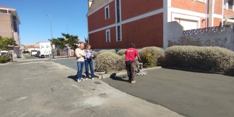 Reordenación del tráfico y más aparcamiento en la calle Francisco Maldonado