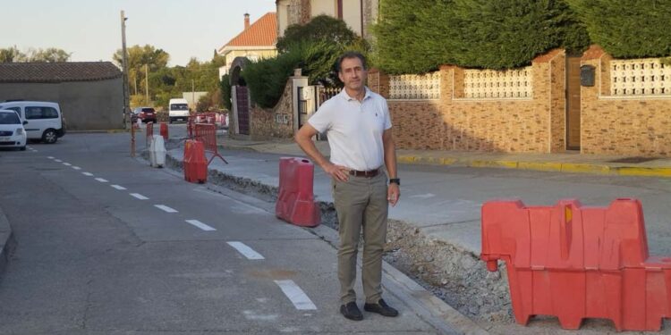 Aldeatejada crea una nueva red de pluviales y pavimenta la calles Zurguén y Pozo