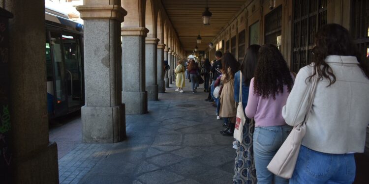 El escaso seguimiento de la jornada de huelga ha permitido mantener el servicio del transporte metropolitano con normalidad y sin incidentes