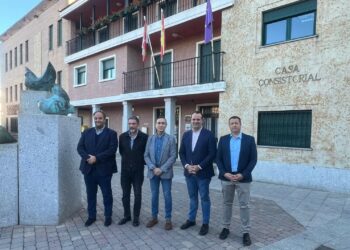 Rebelión de los ayuntamientos contra la aplicación del ‘basurazo’ impuesto por el Gobierno central a los vecinos