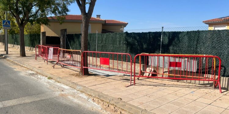 Carbajosa instala una nueva válvula en la red de agua para evitar las incidencias “durante una larga temporada”