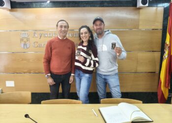 Carbajosa homenajea a su vecino Chema Sánchez por llevar el nombre del municipio por el mundo