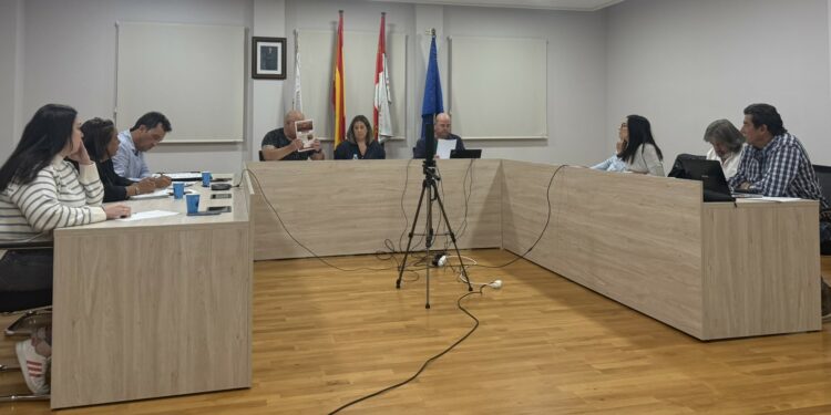 Carrascal amplía las ayudas a las familias y para adquisición de libros y material escolar