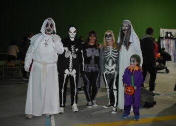 Halloween atrapa a los vecinos de Monterrubio con una espeluznante y terrorífica tarde de Halloween