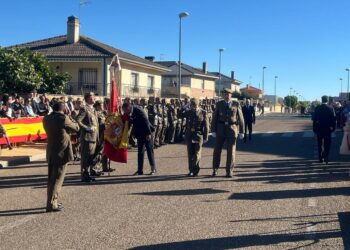 104 ciudadanos muestran su compromiso y lealtad con España en Villamayor