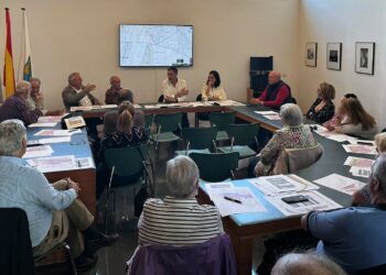 La circunvalación de Villamayor cada vez más cerca: los propietarios de los terrenos conocen el proyecto