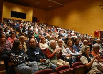 La obra teatral ‘Puntila’ llega a Villares para conquistar el escenario del Auditorio Reina Berenguela