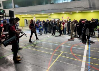 La charanga y las actividades infantiles marcan la jornada festiva de Santa Bárbara