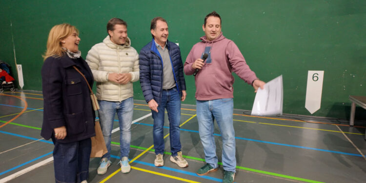 Aldeatejada homenajea al televisivo concursante David Pérez