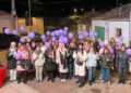 Suelta de globos morados en Doñinos para recordar a las víctimas de violencia machista de este año