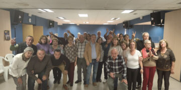 Los mayores de Santa Marta celebran Halloween con música, baile y aperitivo