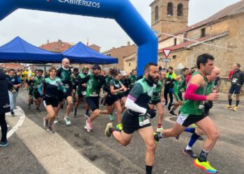 Cerca de 800 corredores se dan cita en Moriscos para disputar la contrarreloj de la 33ª Liga de Cross