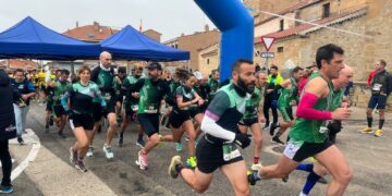 Cerca de 800 corredores se dan cita en Moriscos para disputar la contrarreloj de la 33ª Liga de Cross