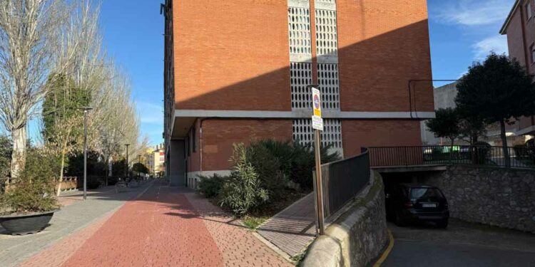 El Ayuntamiento inyecta 1,3 millones para la renovación de tuberías, asfaltado y mejora lúminica de La Fontana y la compra del inmueble del Museo de la Automoción