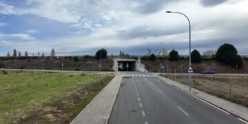 El Ayuntamiento desmiente las informaciones sobre los reductores de velocidad instalados en el año 2022 en la intersección de los caminos de Carbajosa y Calvarrasa