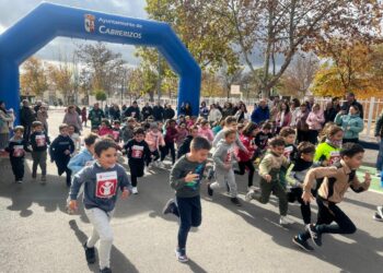 El CRA La Flecha vuelve a recorrer kilómetros de solidaridad en su 22ª carrera Save the Children