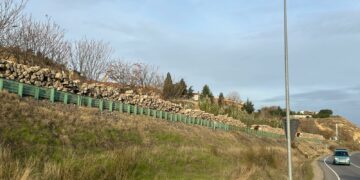 Adif comenzará la retirada de las traviesas amontonadas en Cabrerizos a partir del martes 25