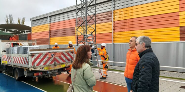 Carbajosa invierte más de 107.000 euros para renovar la iluminación del campo de fútbol