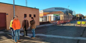 Carbajosa invierte 120.000 euros para transformar la calle Villares en una vía accesible, con adoquinado y zonas verdes