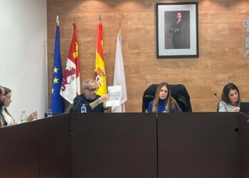 Castellanos estudia la construcción de un rotonda en la N-620 en el acceso sur al municipio para continuar la ronda exterior