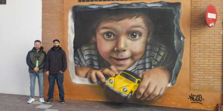 Santa Marta incorpora el nuevo mural ‘Sal a Jugar’ a su galería de arte urbano que supera las 80 pinturas de gran formato