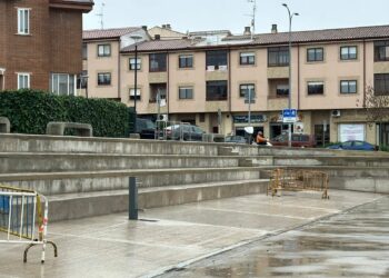Villamayor completa la renovación de la pista deportiva de Piedra Dorada para ofrecer las mejores condiciones de uso